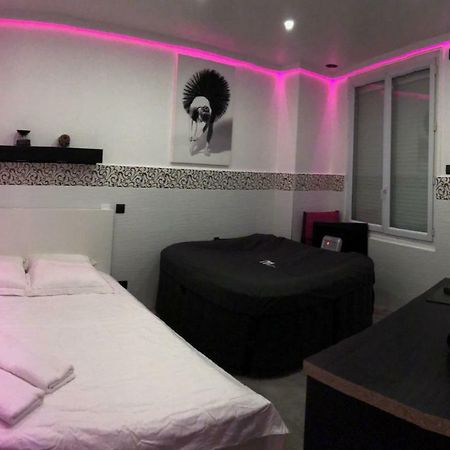 Le Boudoir Appartamento Montrouge Esterno foto